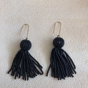 Madewell Beaded Tassel Earrings in True Black